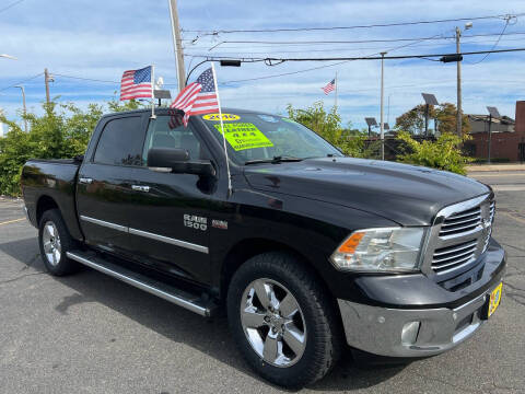 2016 Ram 1500 Big Horn 4WD photo