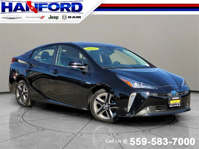 2022 Toyota Prius XLE FWD photo