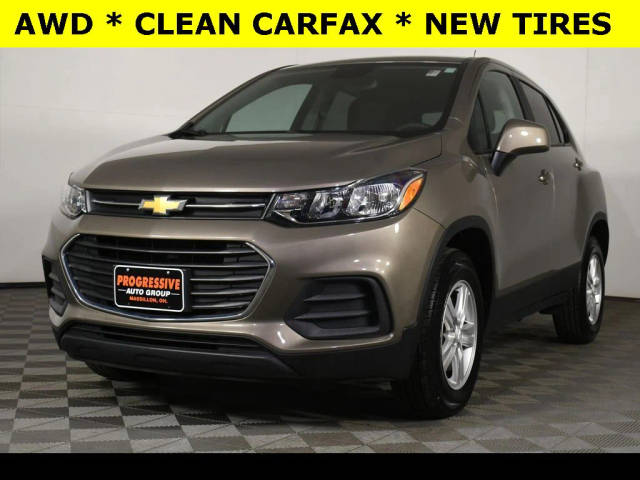 2022 Chevrolet Trax LS AWD photo