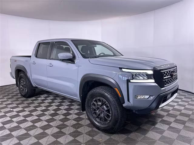 2023 Nissan Frontier PRO-4X 4WD photo