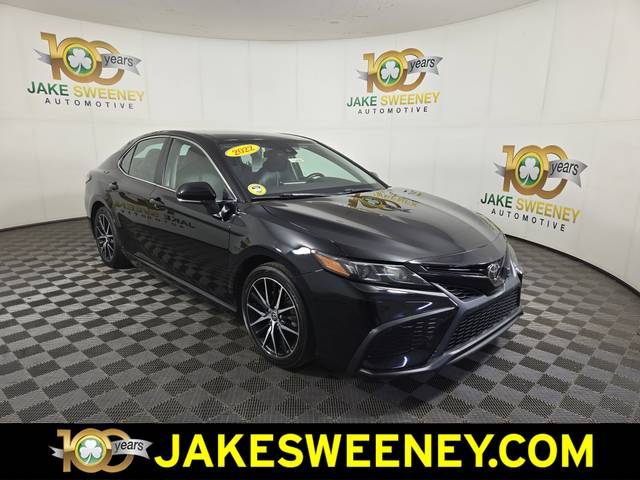 2022 Toyota Camry SE FWD photo