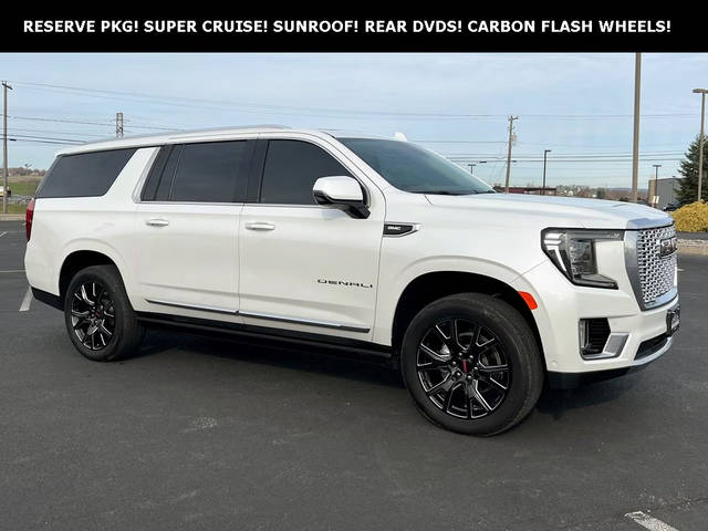 2023 GMC Yukon XL Denali 4WD photo