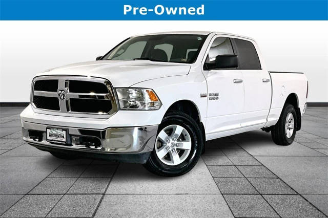 2017 Ram 1500 SLT 4WD photo