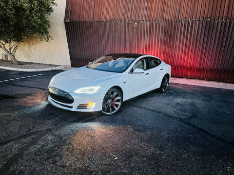 2015 Tesla Model S P85D AWD photo