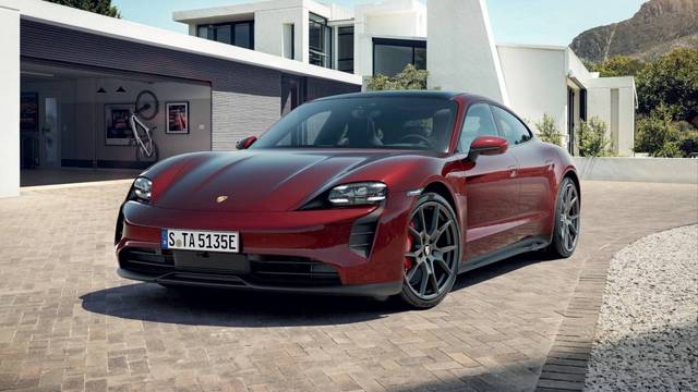 2022 Porsche Taycan GTS AWD photo