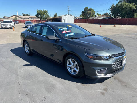 2017 Chevrolet Malibu LS FWD photo