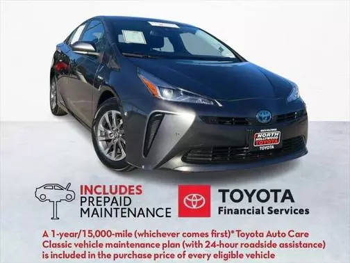 2021 Toyota Prius XLE FWD photo