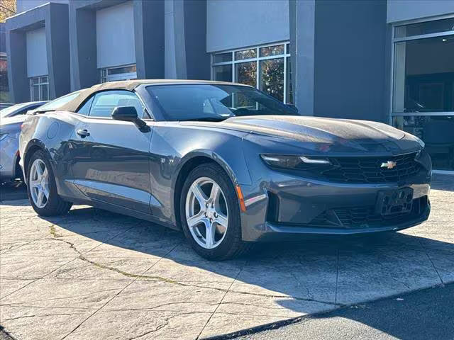 2023 Chevrolet Camaro 1LT RWD photo