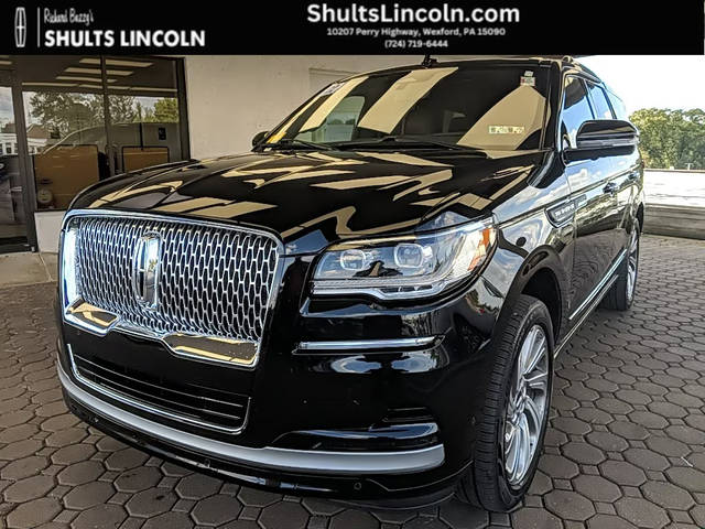 2022 Lincoln Navigator Reserve 4WD photo