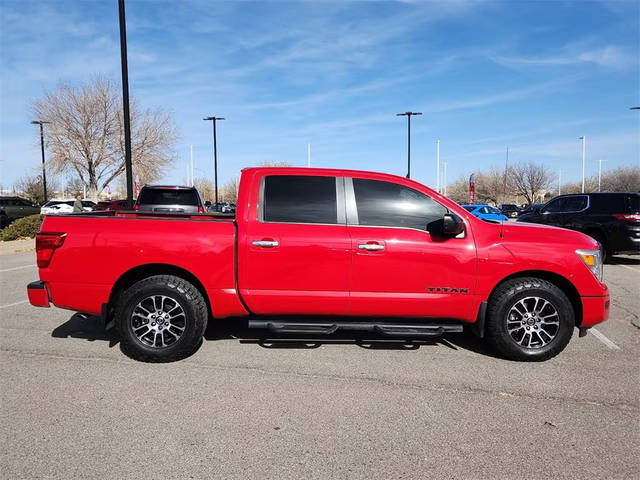 2021 Nissan Titan SV RWD photo