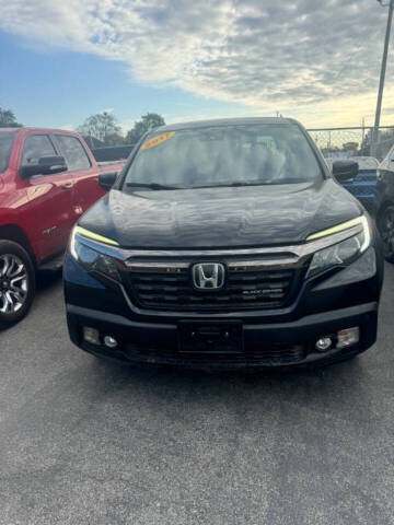 2017 Honda Ridgeline Black Edition AWD photo
