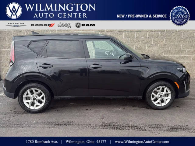 2023 Kia Soul LX FWD photo