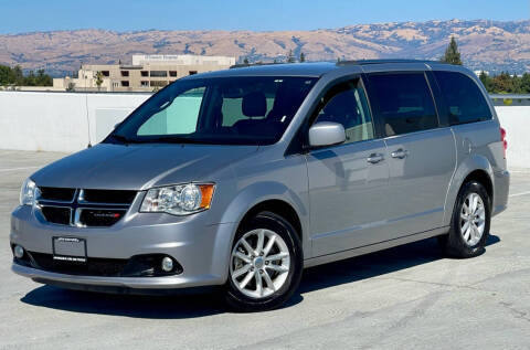 2019 Dodge Grand Caravan SXT FWD photo