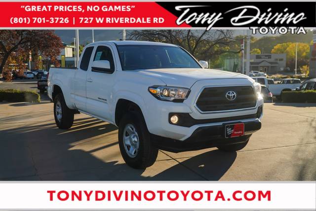 2016 Toyota Tacoma SR5 4WD photo