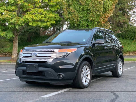 2015 Ford Explorer XLT 4WD photo