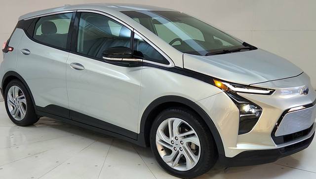 2023 Chevrolet Bolt 1LT FWD photo
