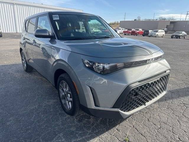2023 Kia Soul LX FWD photo