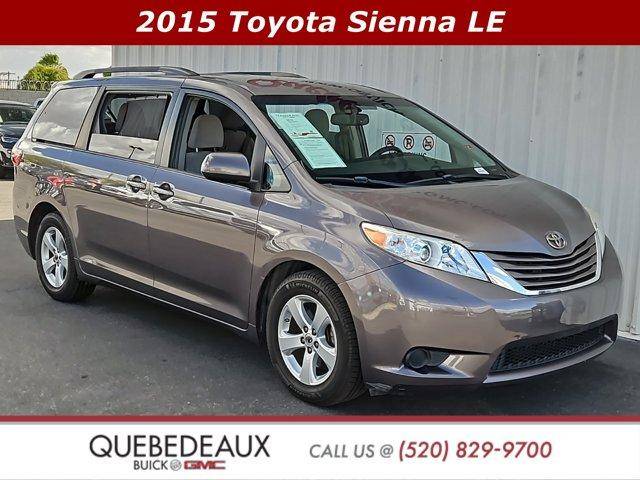 2015 Toyota Sienna LE FWD photo