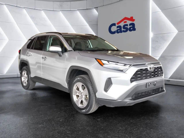 2022 Toyota RAV4 XLE FWD photo