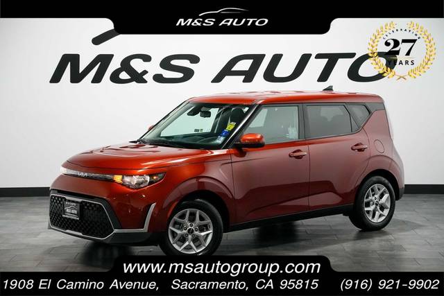 2023 Kia Soul LX FWD photo