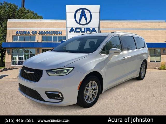 2022 Chrysler Pacifica Minivan Touring L FWD photo