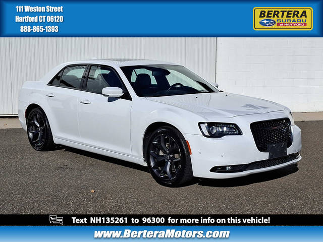 2022 Chrysler 300 300S RWD photo