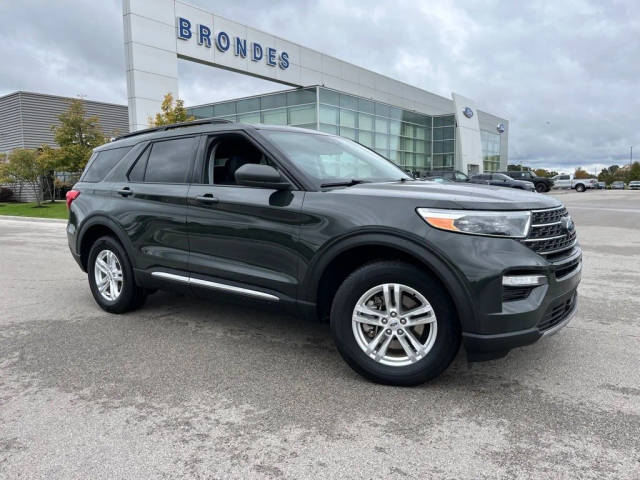 2022 Ford Explorer XLT 4WD photo