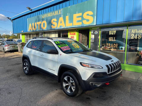 2017 Jeep Cherokee Trailhawk 4WD photo