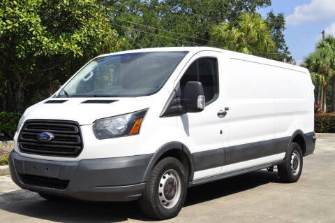 2017 Ford Transit Van  RWD photo