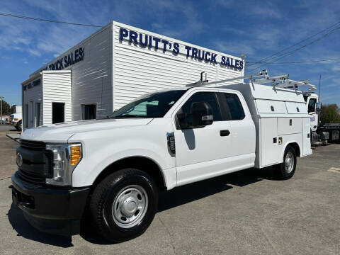 2017 Ford F-250 Super Duty XL RWD photo