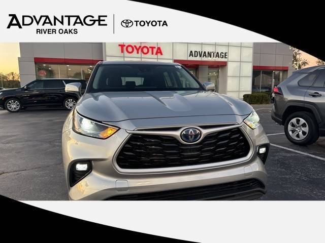 2023 Toyota Highlander Hybrid LE AWD photo