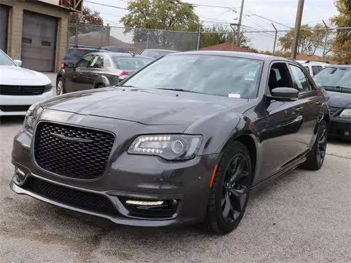 2022 Chrysler 300 Touring L RWD photo