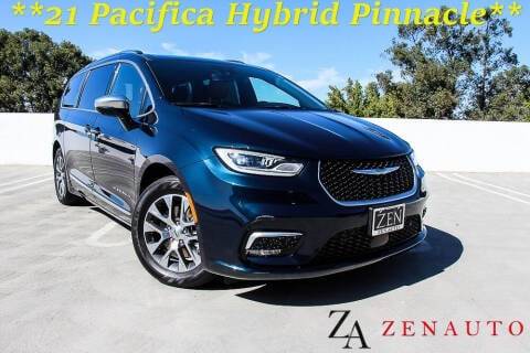 2021 Chrysler Pacifica Minivan Hybrid Pinnacle FWD photo