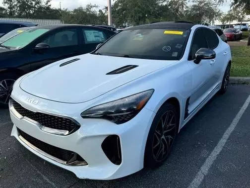 2022 Kia Stinger GT-Line RWD photo