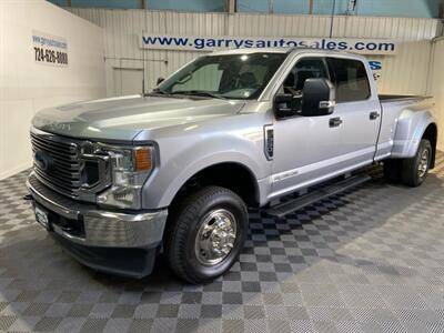 2022 Ford F-350 Super Duty XLT 4WD photo