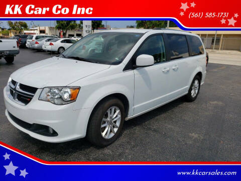 2018 Dodge Grand Caravan SXT FWD photo
