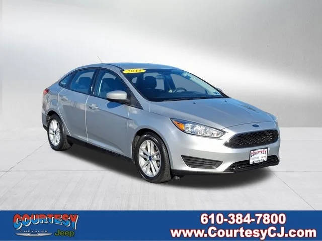 2018 Ford Focus SE FWD photo