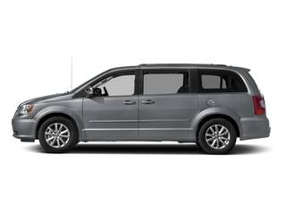 2016 Chrysler Town and Country Limited Platinum FWD photo