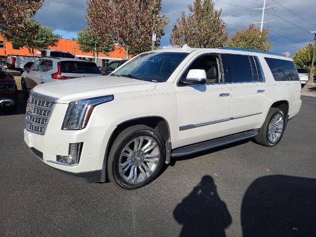 2019 Cadillac Escalade ESV Premium Luxury 4WD photo