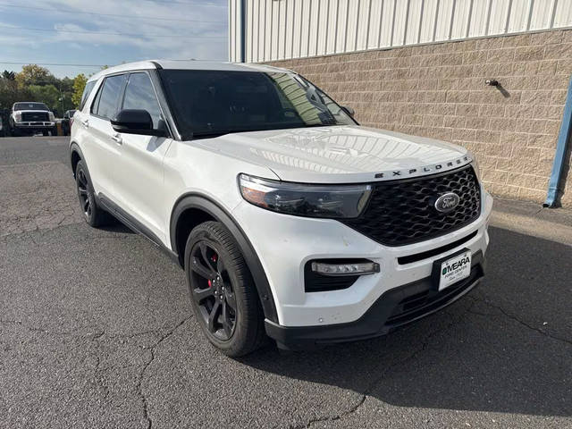 2021 Ford Explorer ST 4WD photo