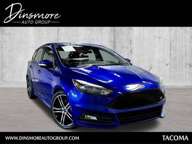 2015 Ford Focus ST FWD photo