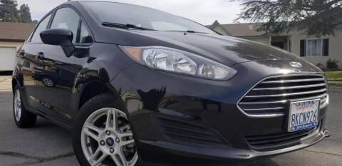 2017 Ford Fiesta SE FWD photo