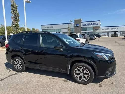 2023 Subaru Forester Premium AWD photo