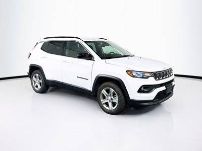 2023 Jeep Compass Latitude 4WD photo