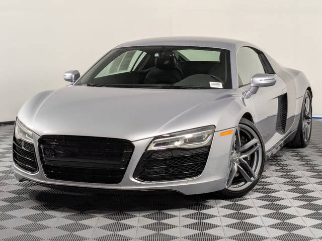 2015 Audi R8 V8 AWD photo