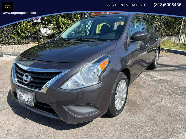 2015 Nissan Versa S FWD photo