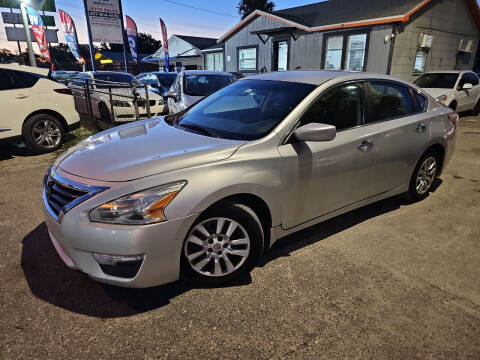 2015 Nissan Altima 2.5 S FWD photo