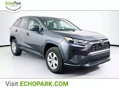 2023 Toyota RAV4 LE FWD photo