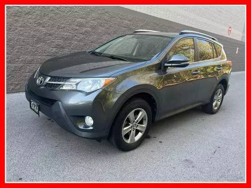 2015 Toyota RAV4 XLE AWD photo