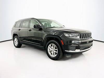 2023 Jeep Grand Cherokee L Laredo 4WD photo